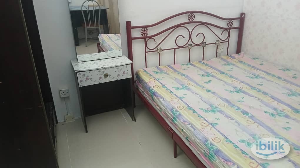 Aircond Master room Tanjung Tokong attached Bathroom - Image 1