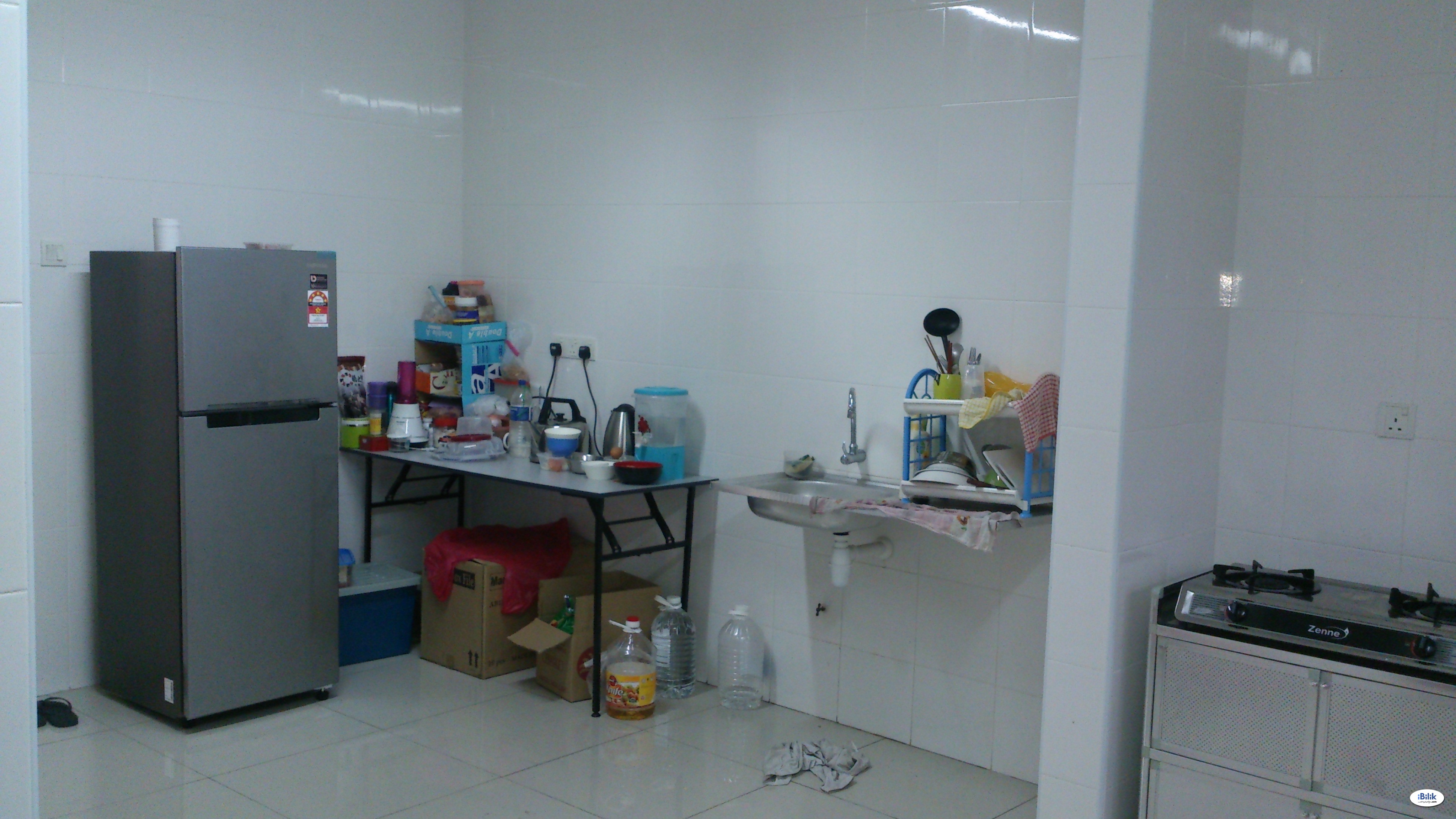 Damai Residence Kemuning Utama,旺财房间出租环境优美，事业步步高升,包含全部家具 - Image 2