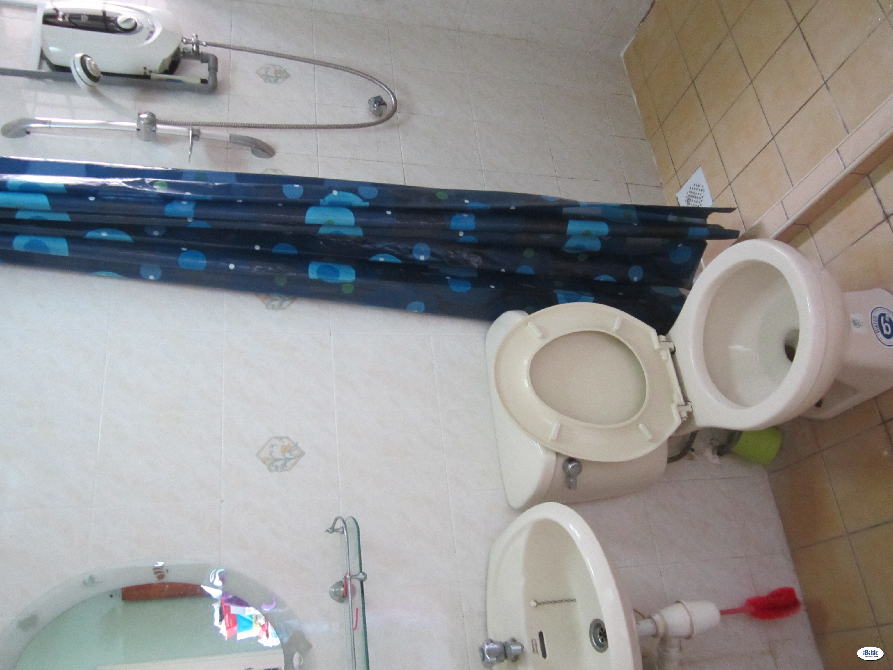 Medium Room-Bandar Puchong Jaya (LaVista Condominium) Opposite IOI Mall Puchong - Image 2