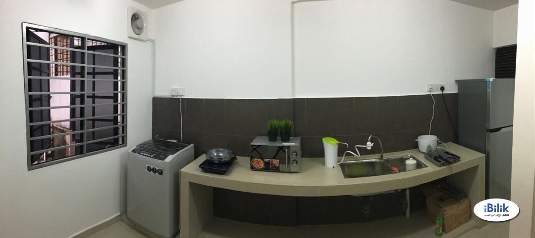 Affordable& NEW QueenBed Room at USJ13 Subang Jaya, Walk to LRT, Gated n Guarded💥 ALL inclusive - Image 2