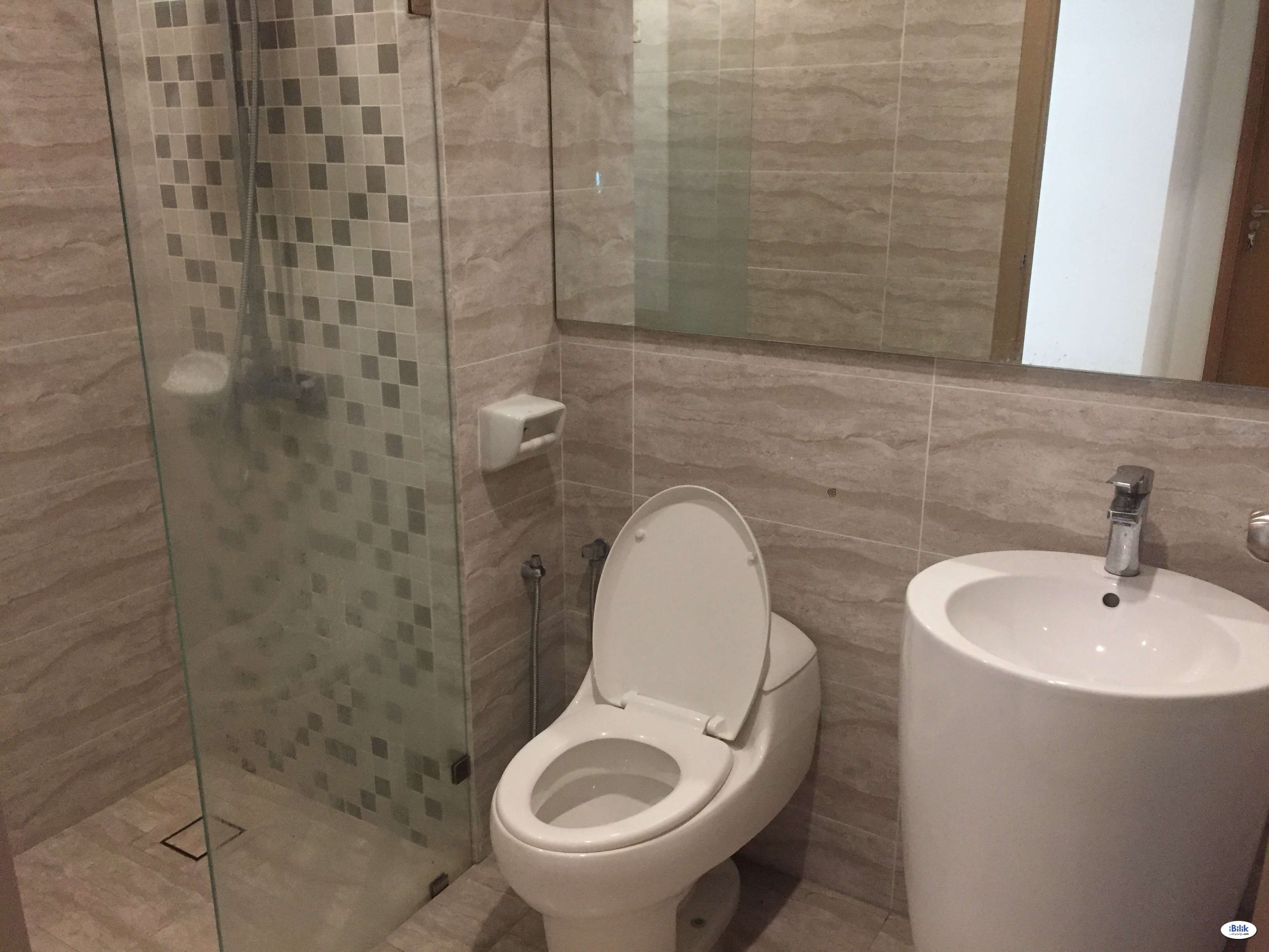 small room at The Signature, Seberang Perai - Image 2