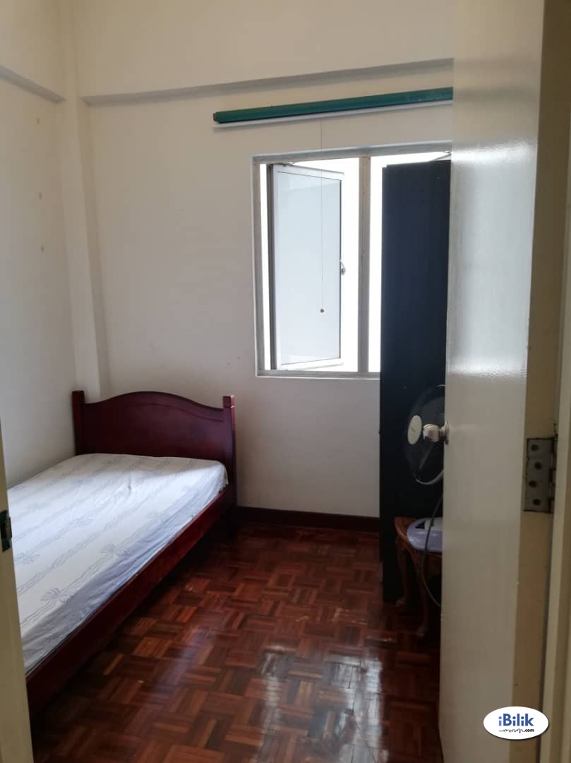 SMALL ROOM TIARA KELANA CONDO - Image 1