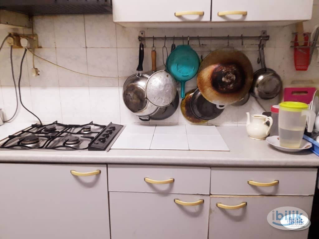 SMALL ROOM TIARA KELANA CONDO - Image 3