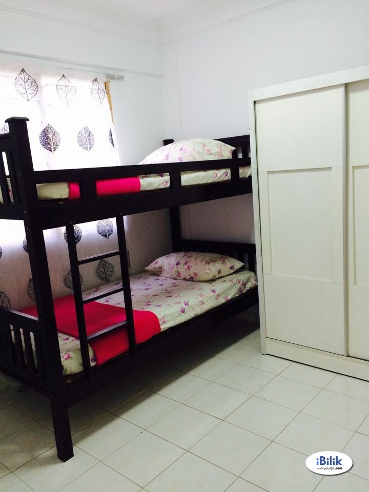 Middle Room at Bukit Beruntung, Rawang - Image 3
