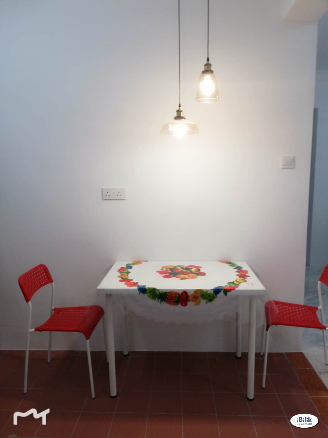 female Single Room at Sunway Velocity mytown ekocheras mrt lrt maluri - Image 1