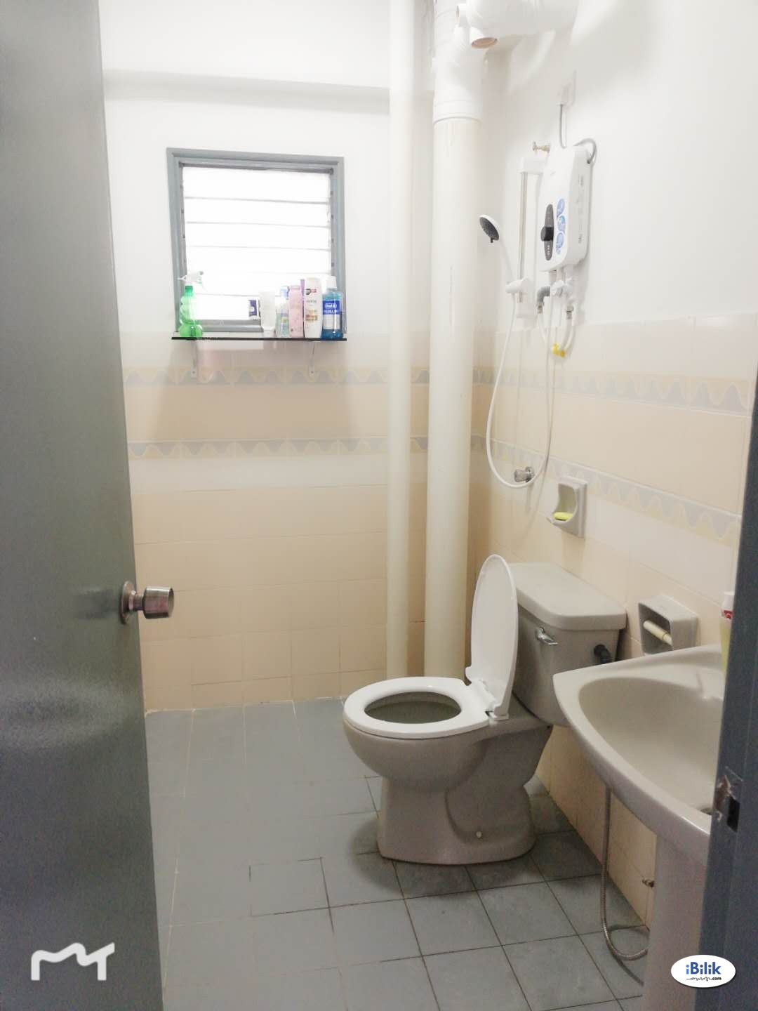 female Single Room at Sunway Velocity mytown ekocheras mrt lrt maluri - Image 2