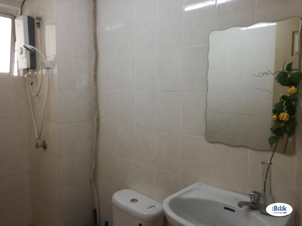 =Include utility=Middle Room at Bandar Sunway, Petaling Jaya - Image 2