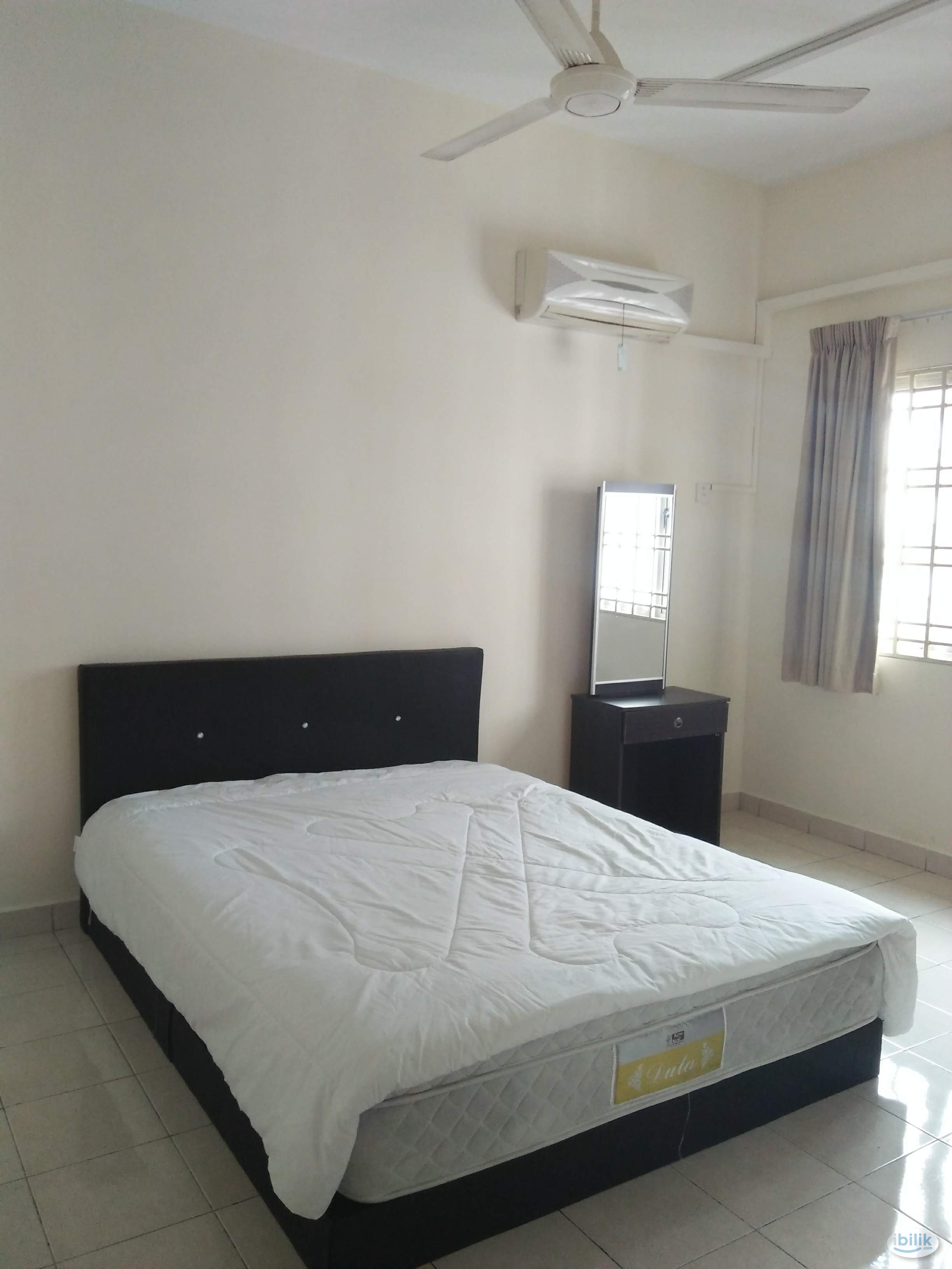 Master Room For Male or Female at Kelana Mahkota Condo, Kelana Jaya - Image 1