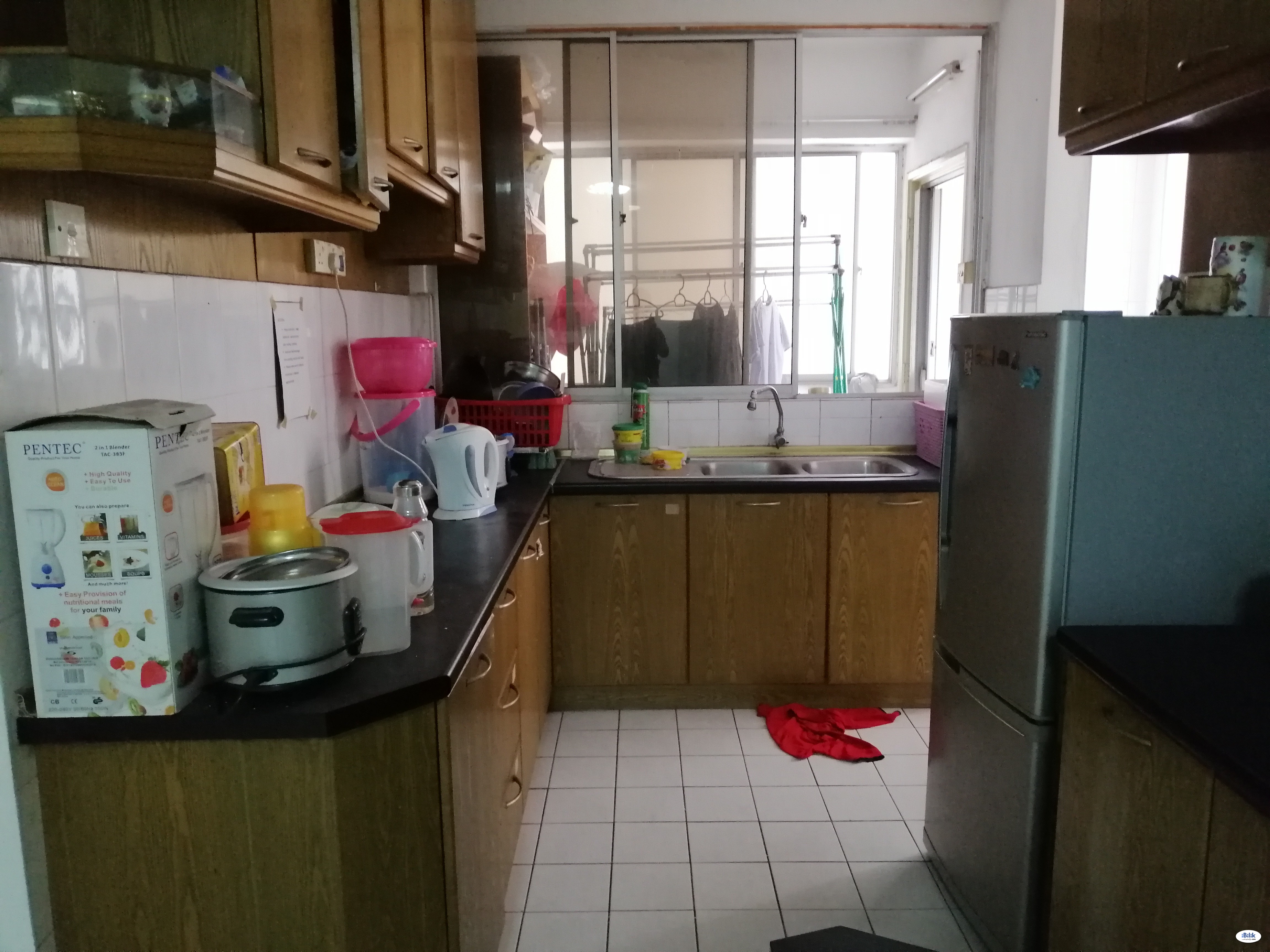 Middle Room at Kelana D'Putera, Kelana Jaya (Include Utilities) - Image 2