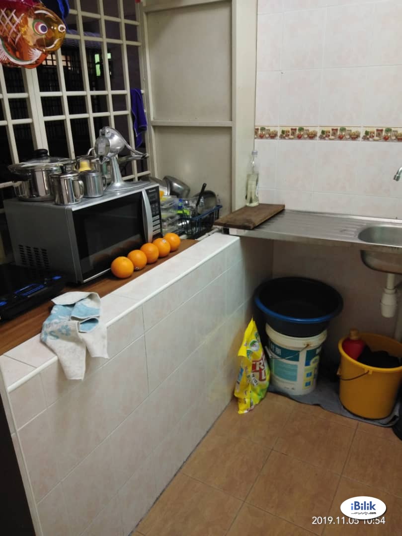 Middle Room at Casa Impian, Jelutong - Image 2