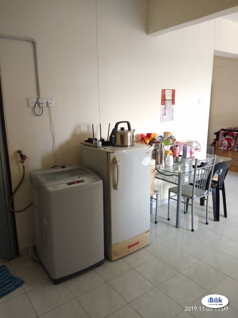 Middle Room at Casa Impian, Jelutong - Image 3