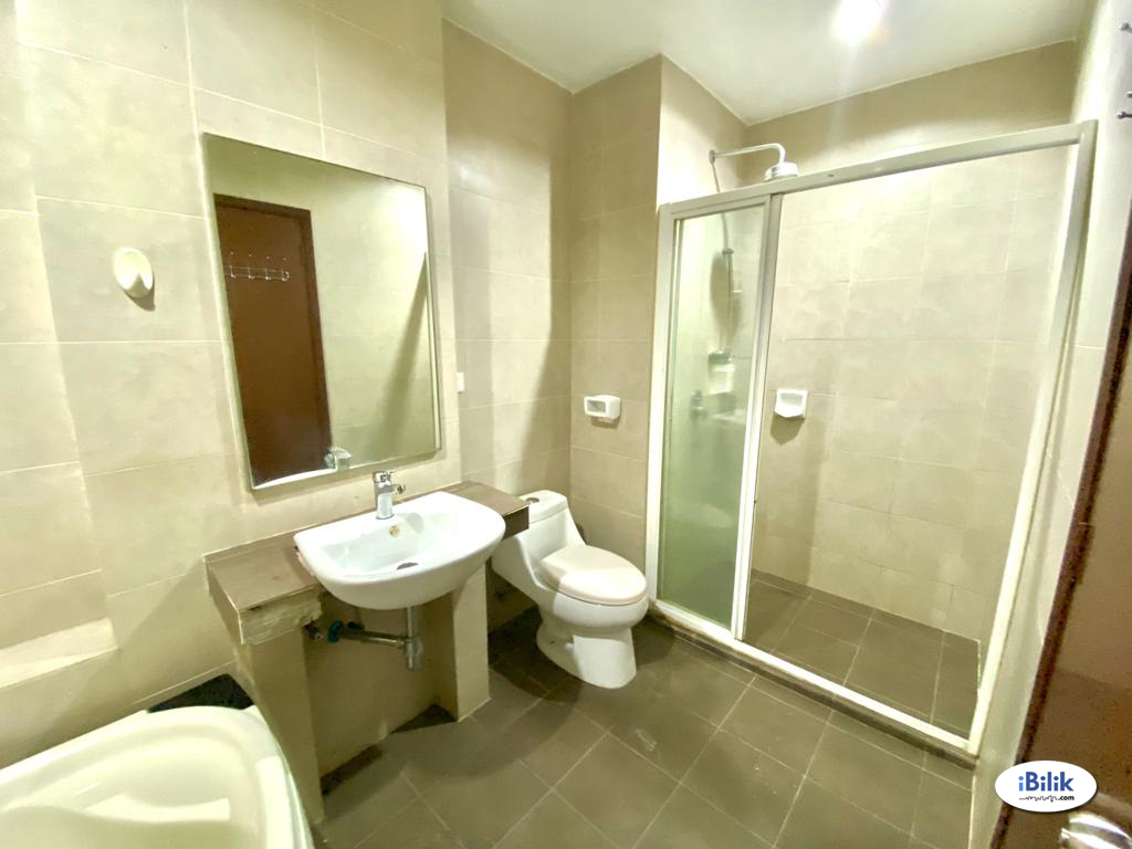 Single Room with Balcony for Rent at Taragon Puteri YKS, KLCC - Image 2