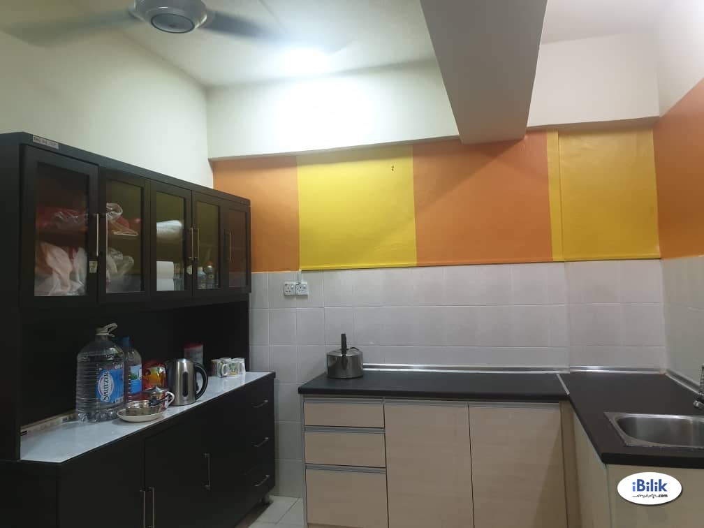 Medium Room C/W Bed For Rent at D'alamanda Condo (Near Maluri LRT/MRT Station) (Walking Distance to Sunway Velocity  - Image 4