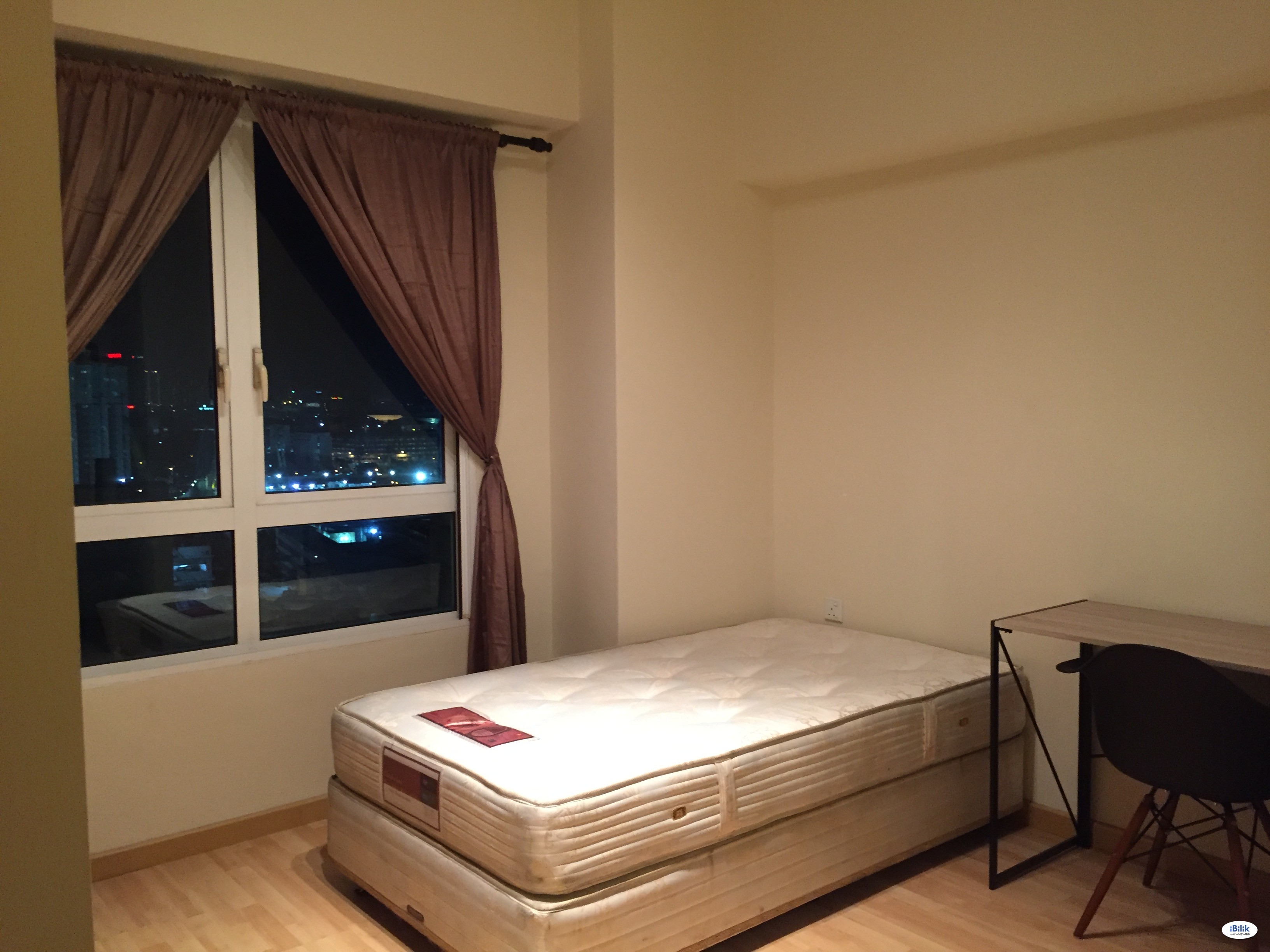 Middle Room at The Orion, KLCC - Image 2