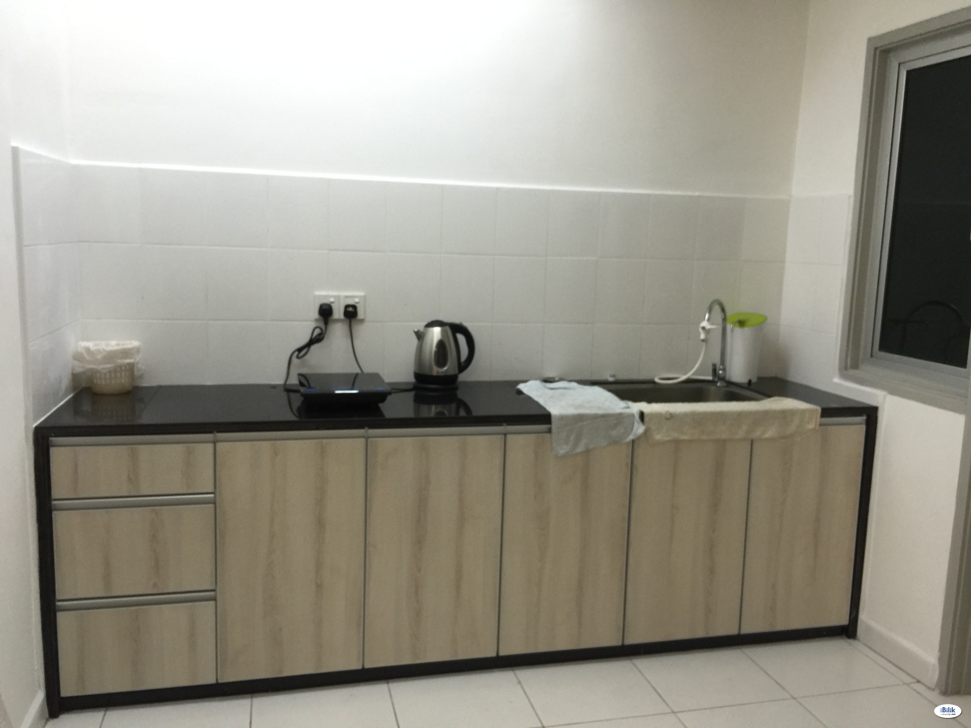 Medium Room at Golden Triangle with carpark - Available April 2026 - Image 3