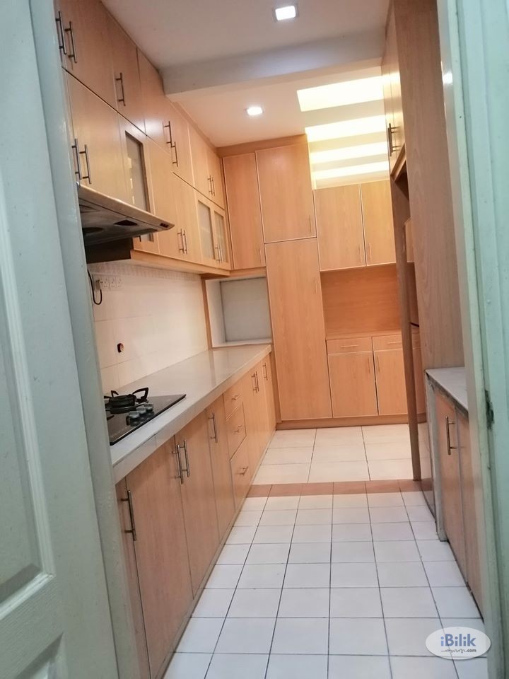 Single Room at Pelangi Utama, Bandar Utama - Image 3