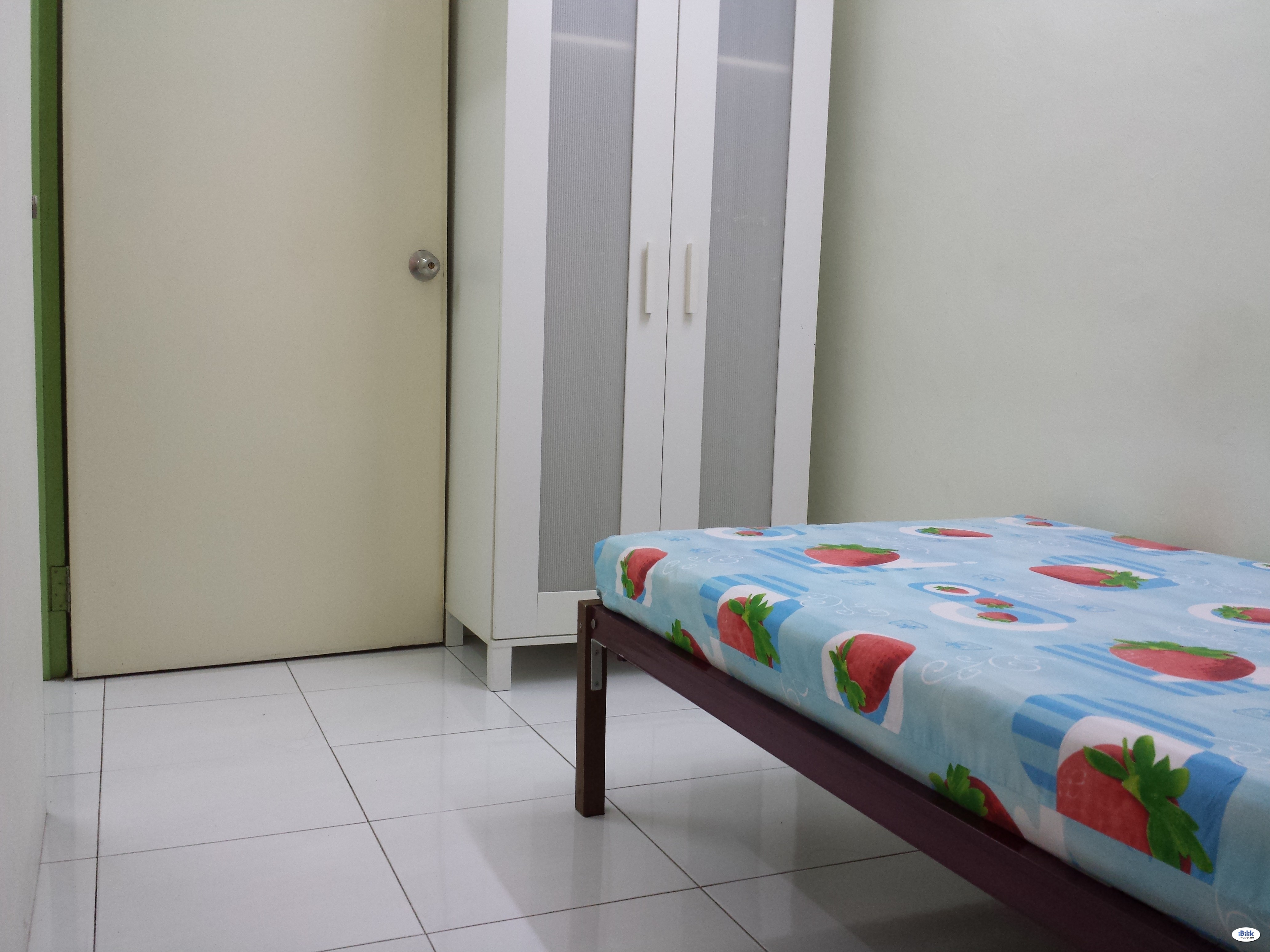 Single Room at Pelangi Damasara Flat, Mutiara Damansara - Image 1
