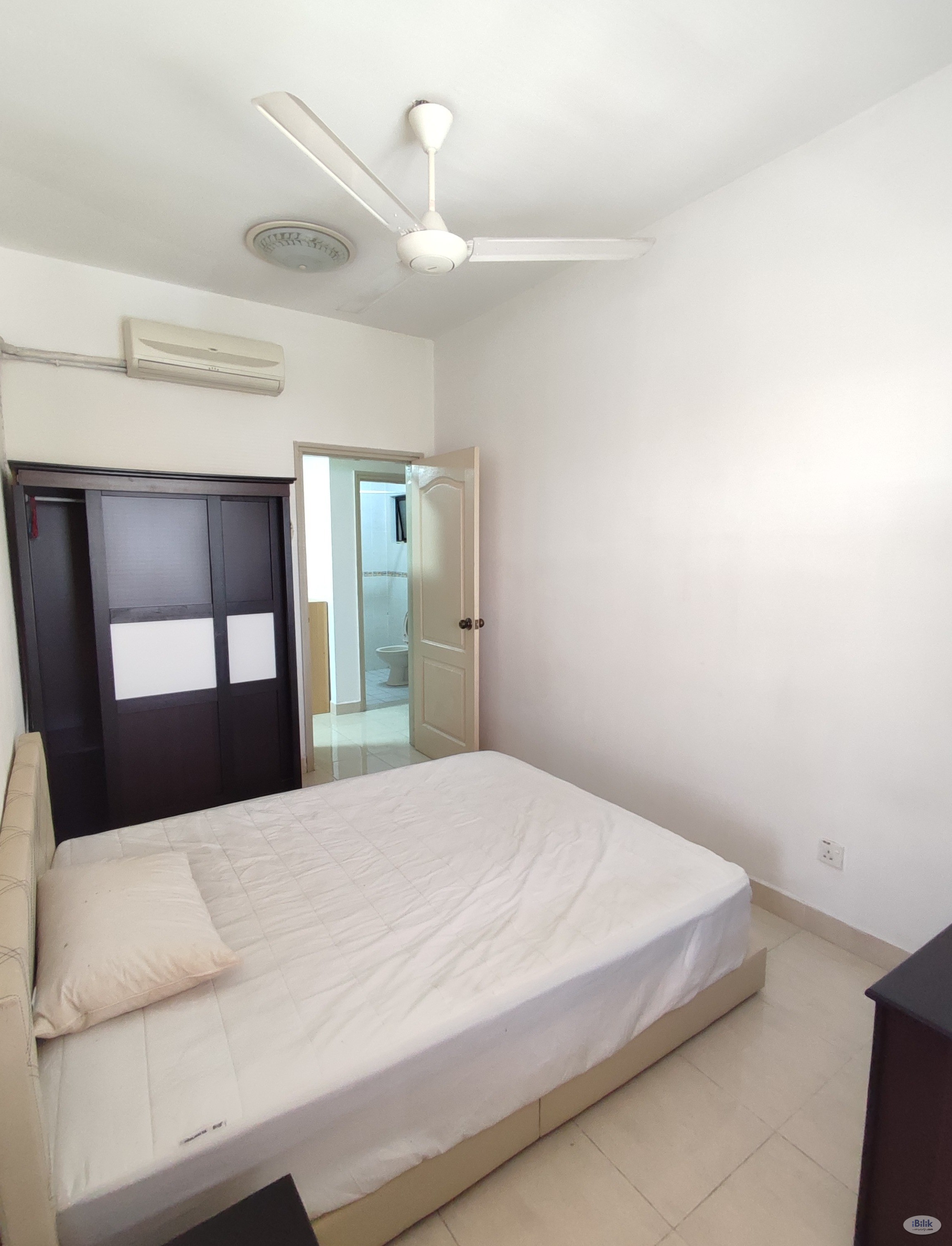 Middle Room at Pelangi Utama, Bandar Utama - Image 4