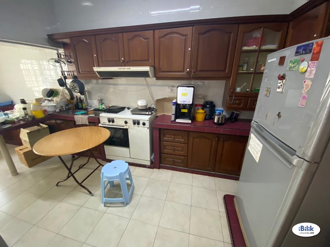 ( ZERO DEPOSIT ) Middle Room at SS2, Petaling Jaya Near LRT Station with WIFI - Image 3