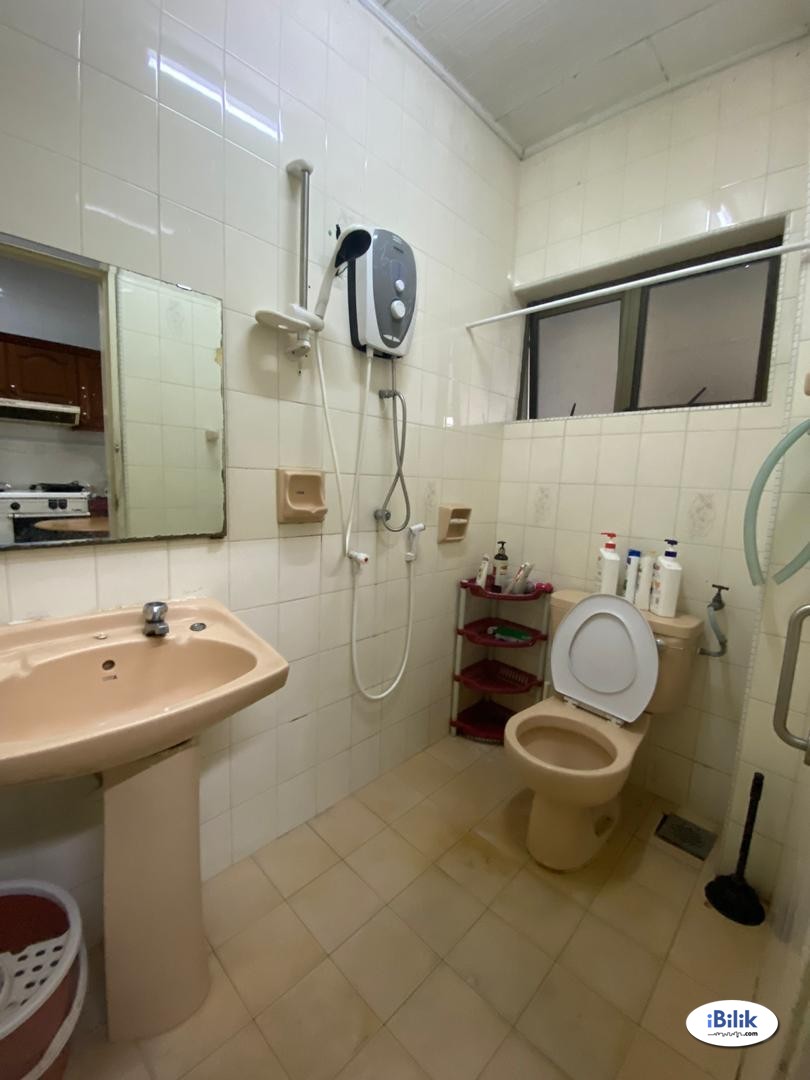 ( ZERO DEPOSIT ) Middle Room at SS2, Petaling Jaya Near LRT Station with WIFI - Image 4