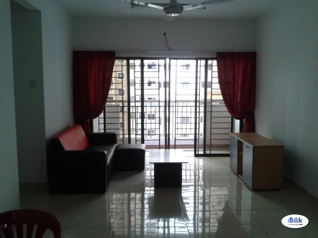 Sharing Middle Room at Pelangi Utama, Bandar Utama exclusive utilities and wifi - Image 3