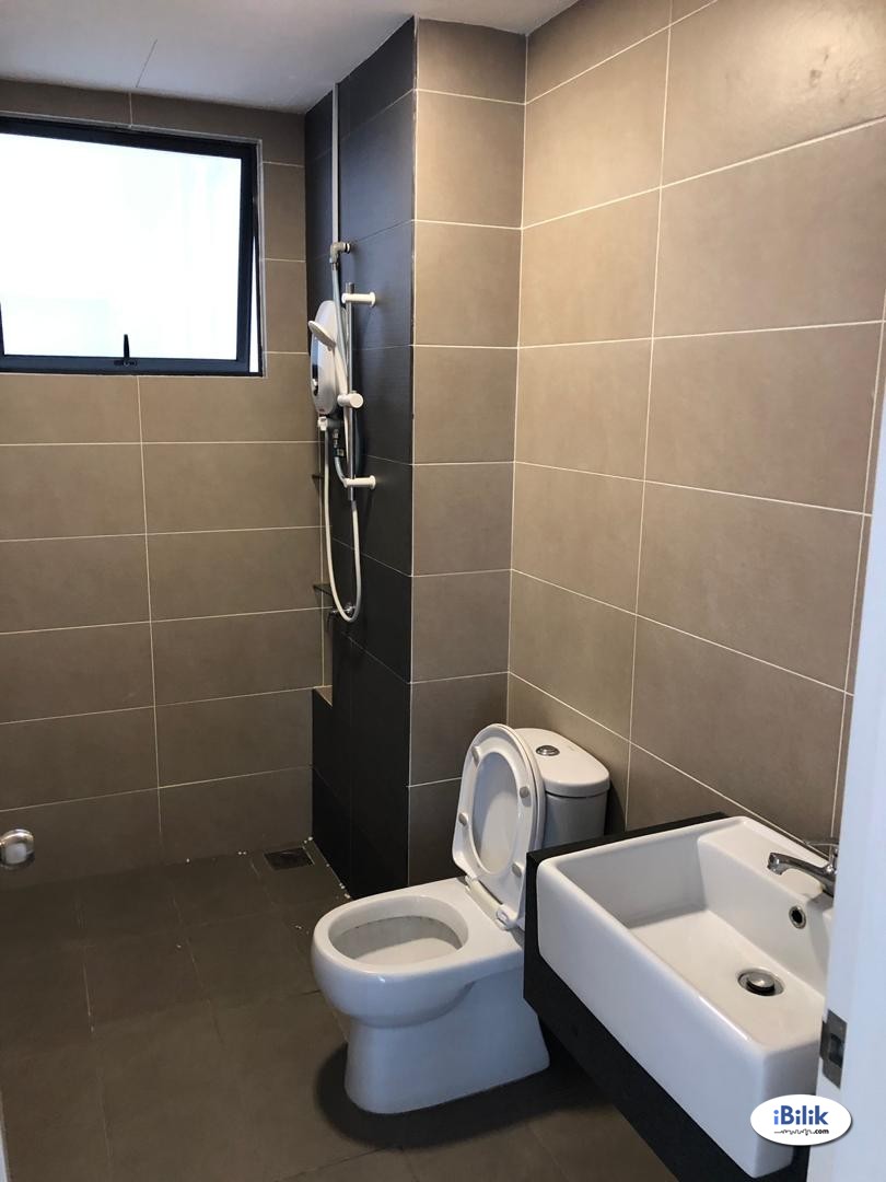 Middle Room at You Vista, Batu 9 Cheras - Image 2