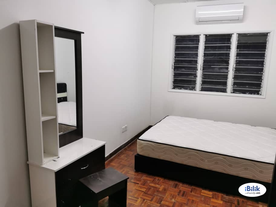 Newly Fully Furnished Master Room In House For Rent At PJS 10, Bandar Sunway - Image 1