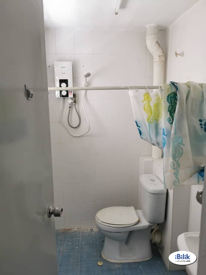 Newly Fully Furnished Master Room In House For Rent At PJS 10, Bandar Sunway - Image 2