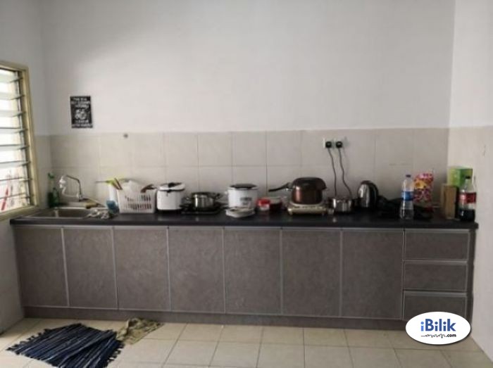 BrandNew Room in Kemuning Aman- Fully furnished - Image 2