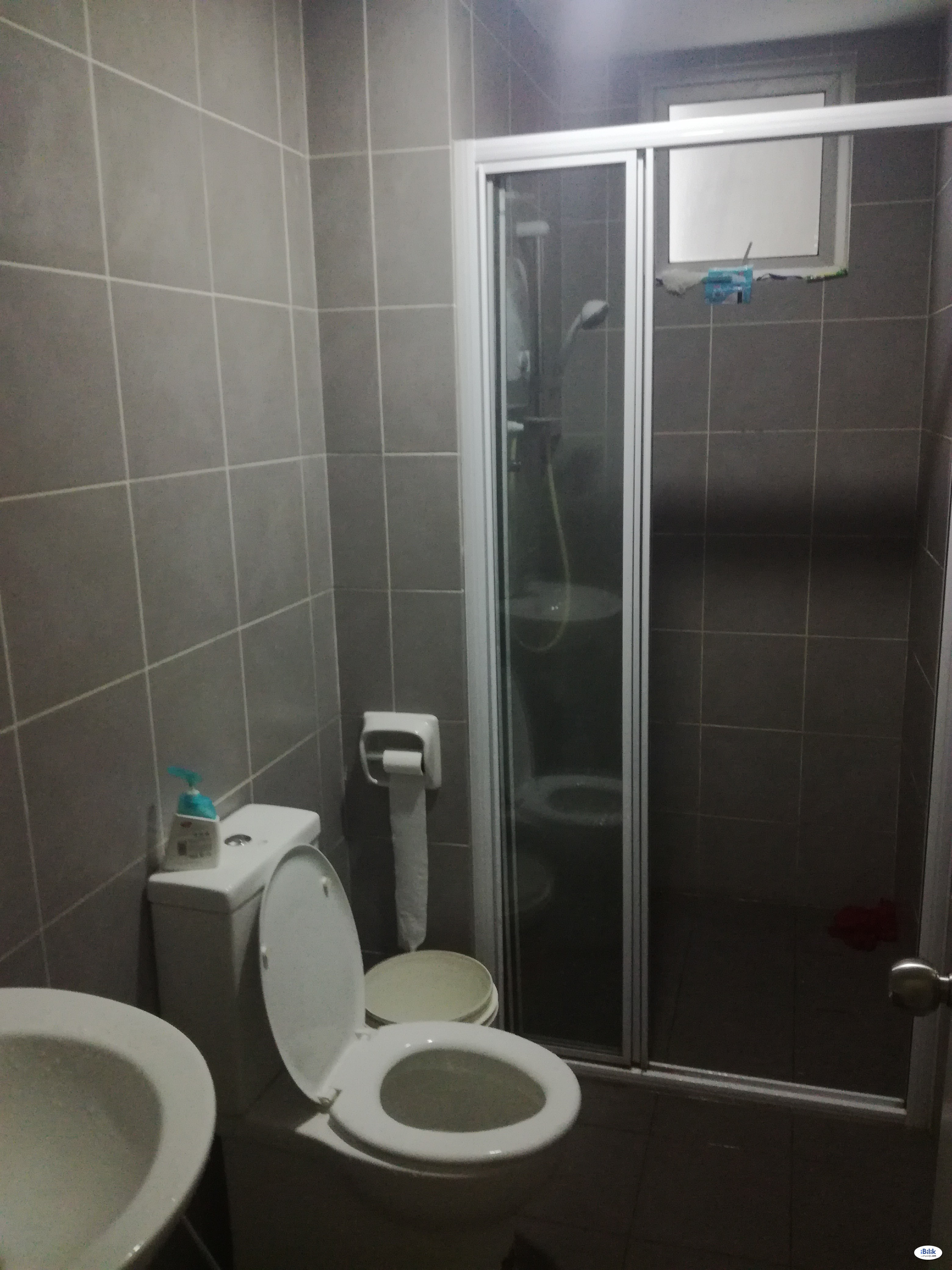 Middle Room at Savanna Executive Suites @ Southville City, Bangi - Image 3