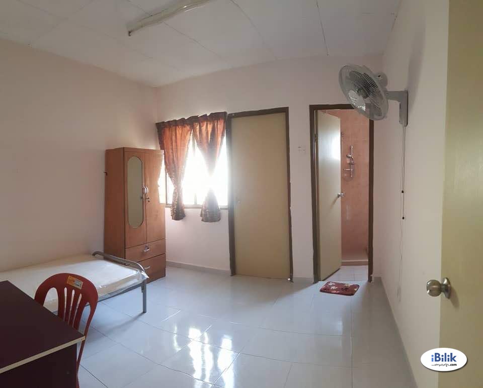 Middle Room at ktc 3 Hi-Tech Kulim, Kedah - Image 3
