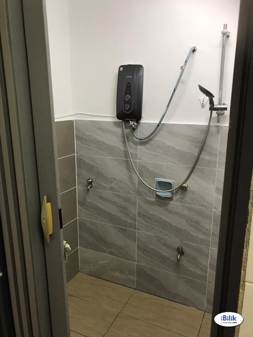 Best Deal Small room c/w air cond,water and wifi  bill $390  @ jalan pjs7/7j - Image 3
