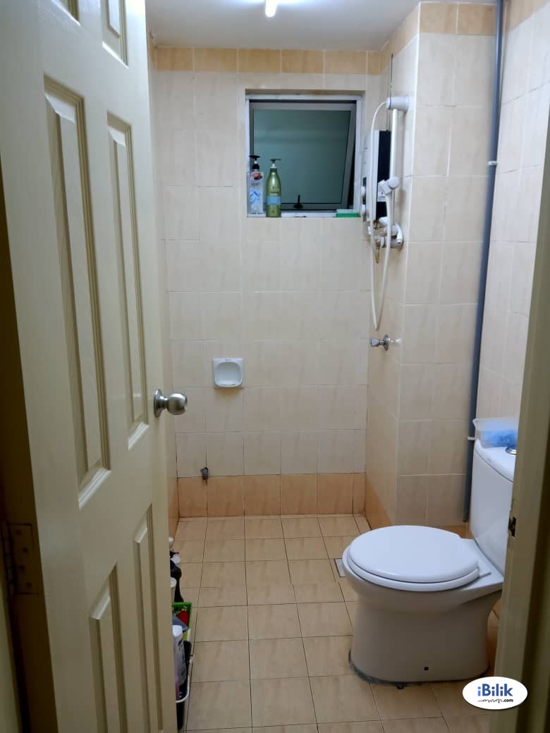 Middle Room - SuriaMas (Only Female Unit) (Car Park available) - Image 3