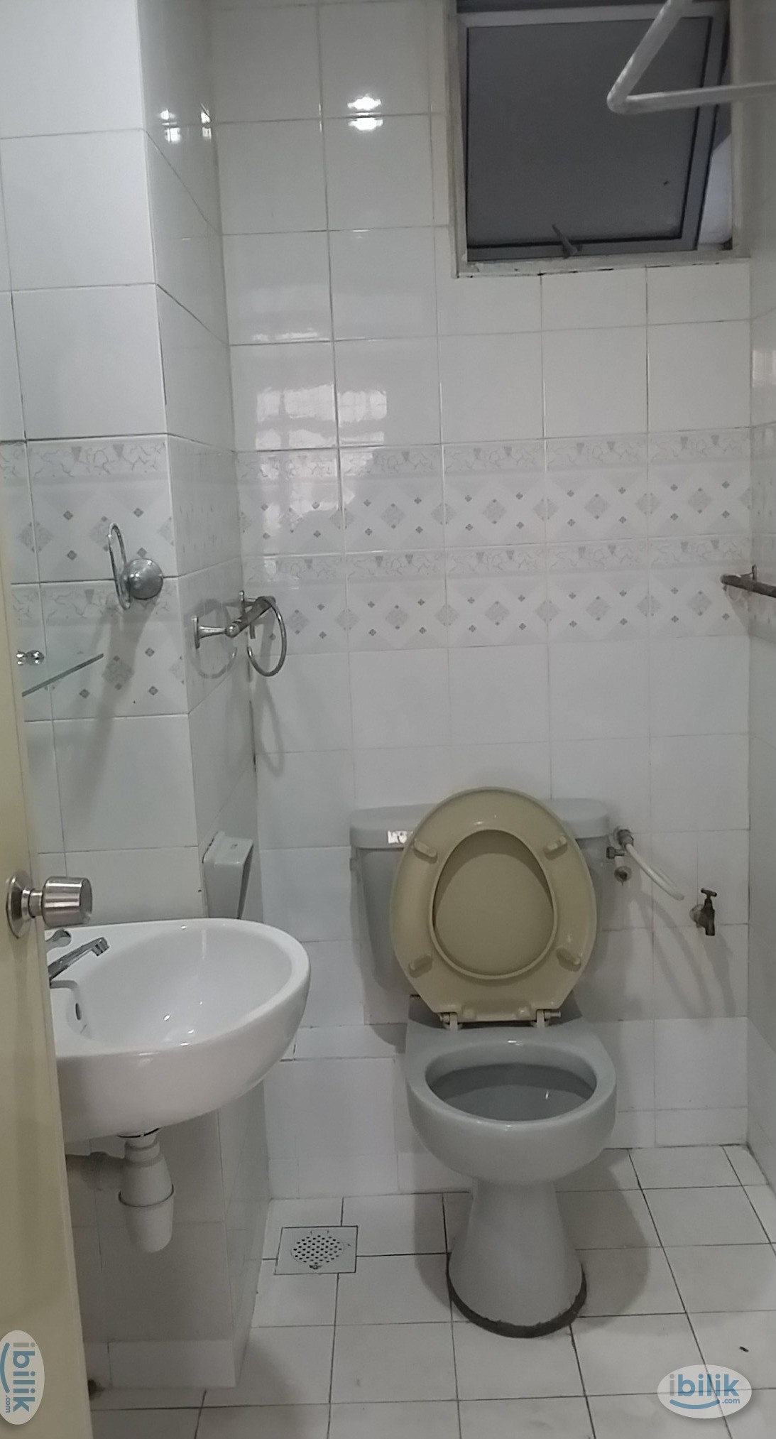 Medium Room at Kelana Puteri, Kelana Jaya - Image 3