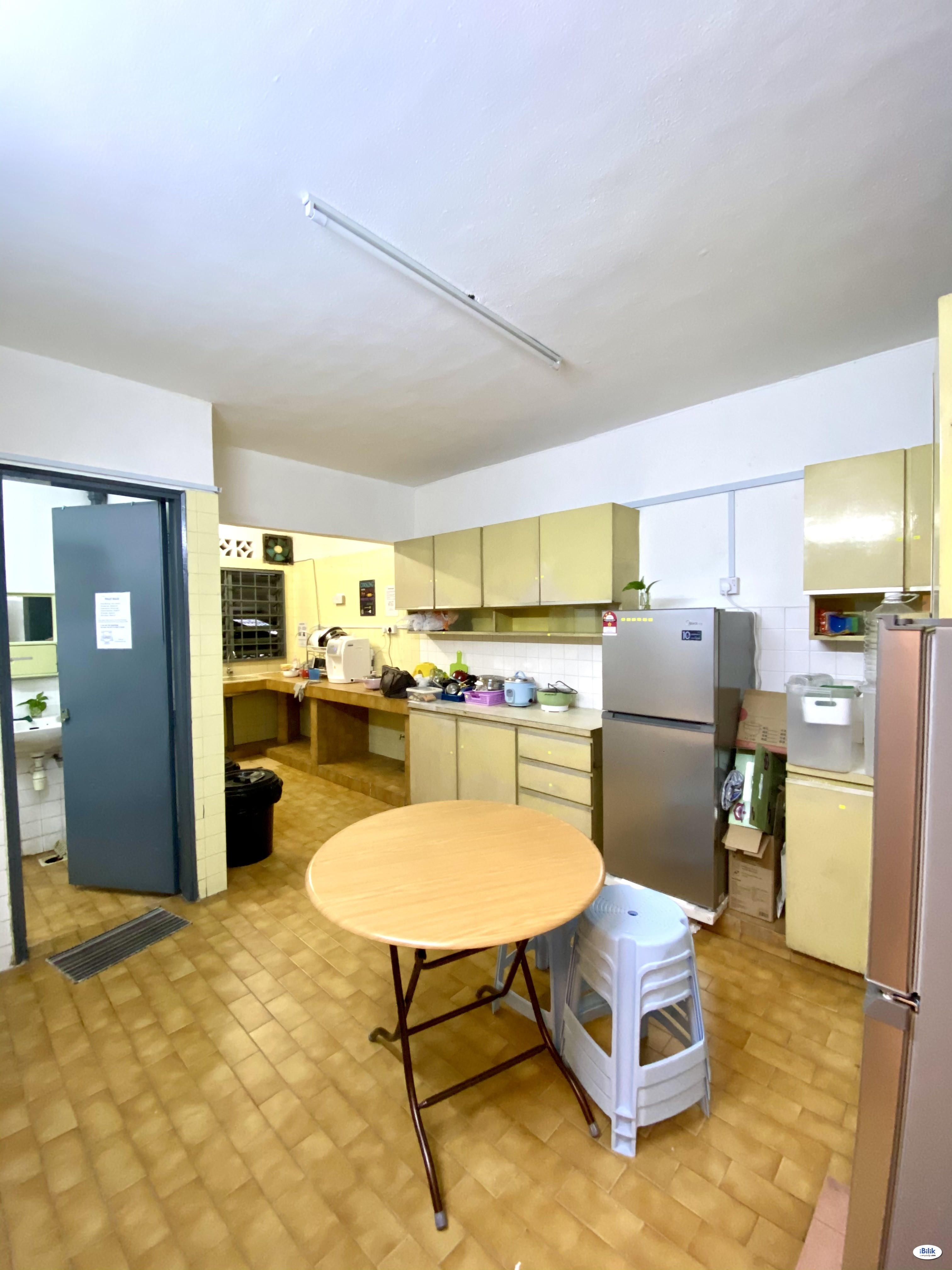 Single Room at SS2, Petaling Jaya Easy Access Taman Bahagia LRT | DurianMan Store - Image 2