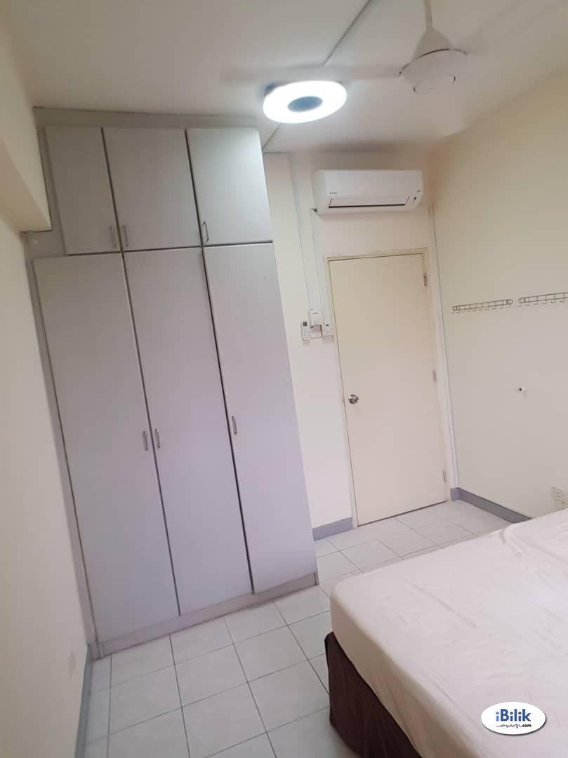 Middle Room at One Ampang Avenue, Ampang - Image 2