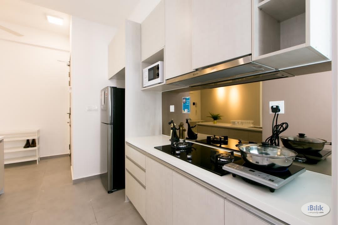 Middle Room at D'Sands Residence, Old Klang Road near KTM Petaling Mid Valley KL Sentral - Image 3