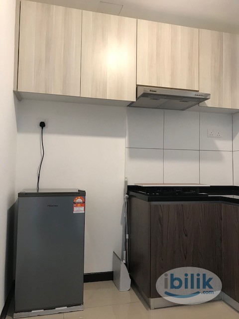 Fully Furnished Studio@Molek Regency Tmn Molek - Image 1
