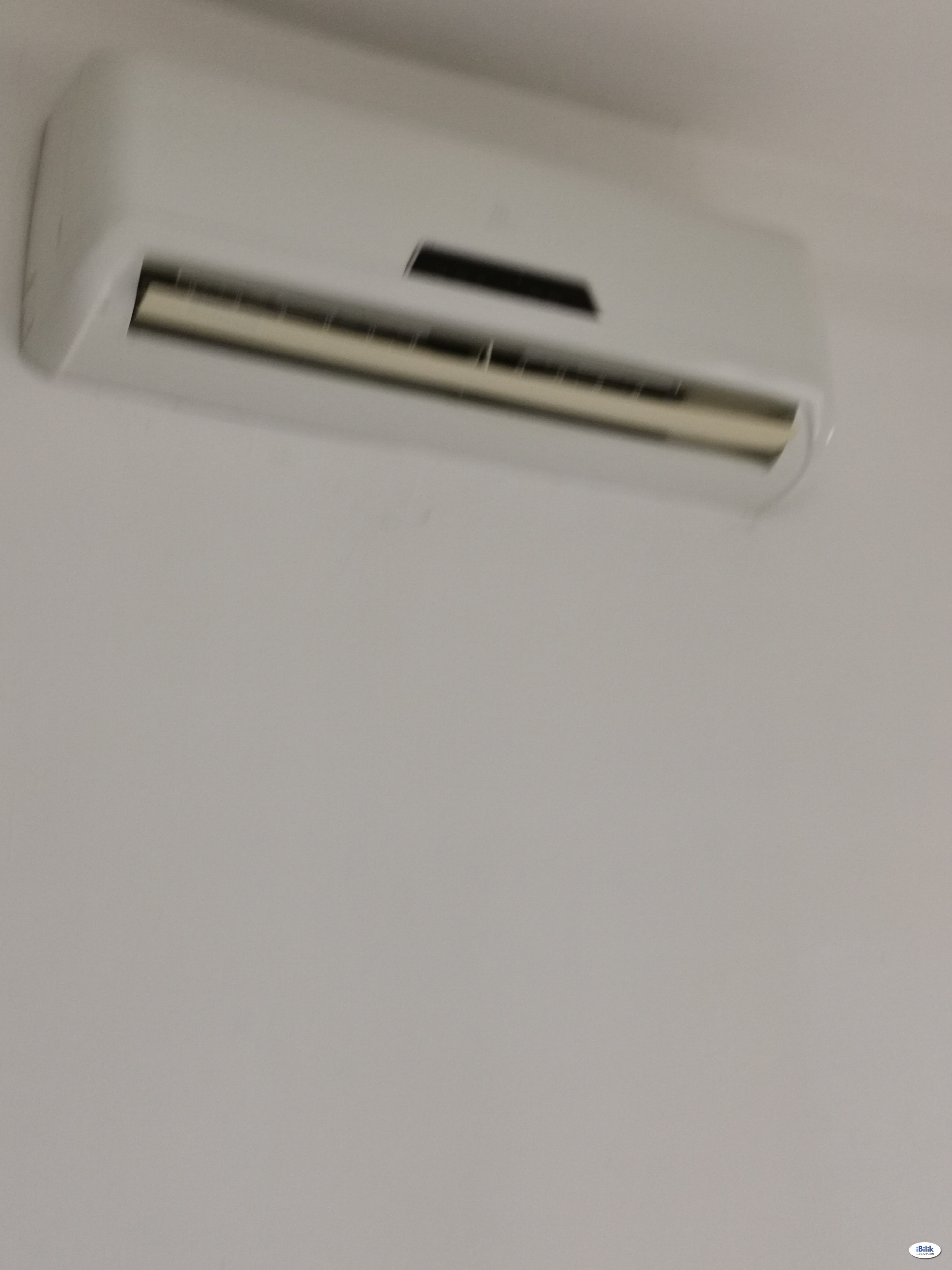 Single Room at Residensi Laguna, Bandar Sunway - Image 1