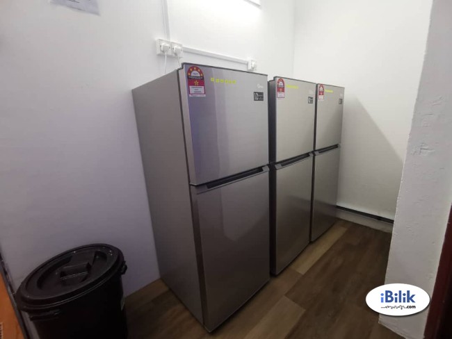 Comfort  Free WIFI ! Small Room For Rent TTDI with Air-Condition ! - Image 2