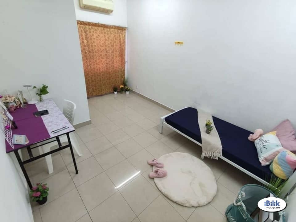 Middle Room at Bandar Bukit Puchong, Puchong - Image 3