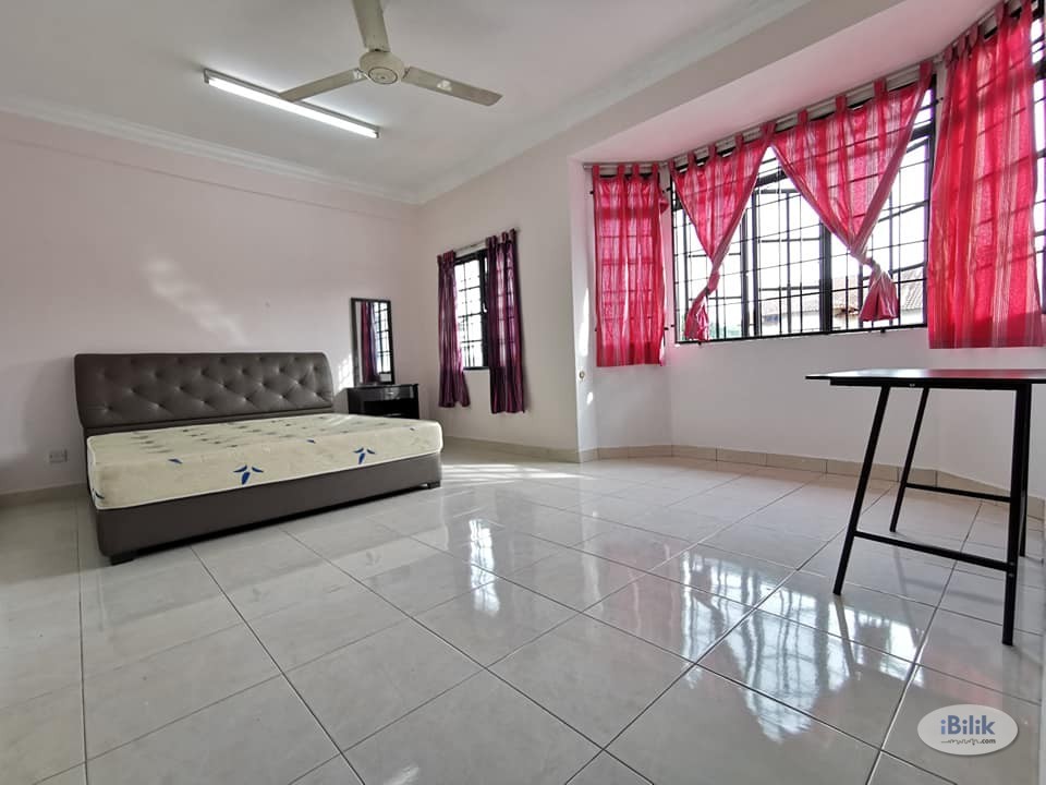 Special Promo Master Room at Bandar Utama, Petaling Jaya - Image 1
