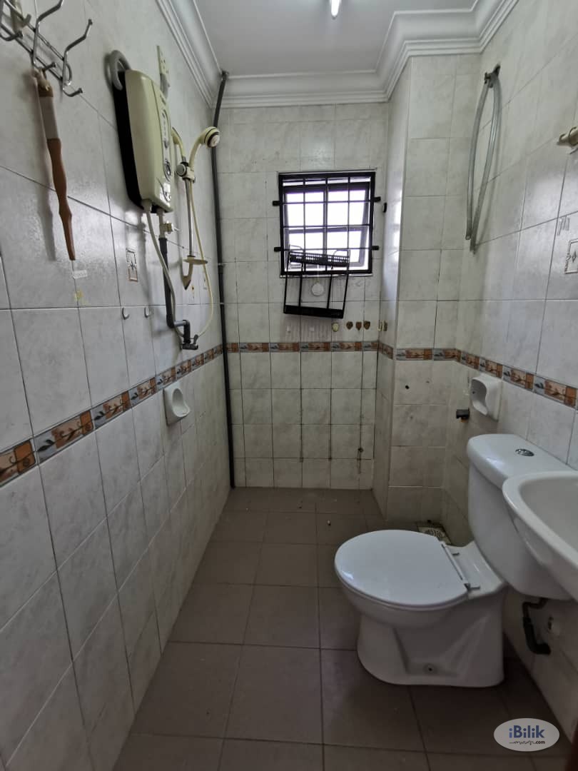Special Promo Master Room at Bandar Utama, Petaling Jaya - Image 4