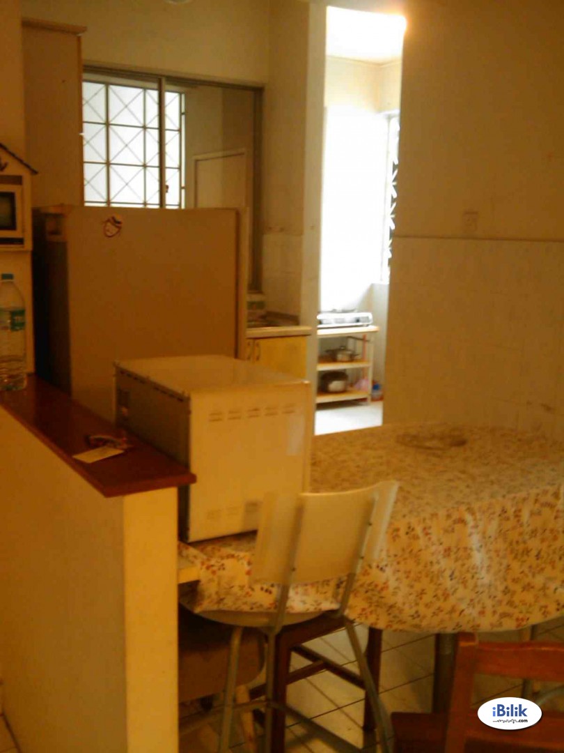 Middle Room at Kelana D'Putera, Kelana Jaya - Image 3