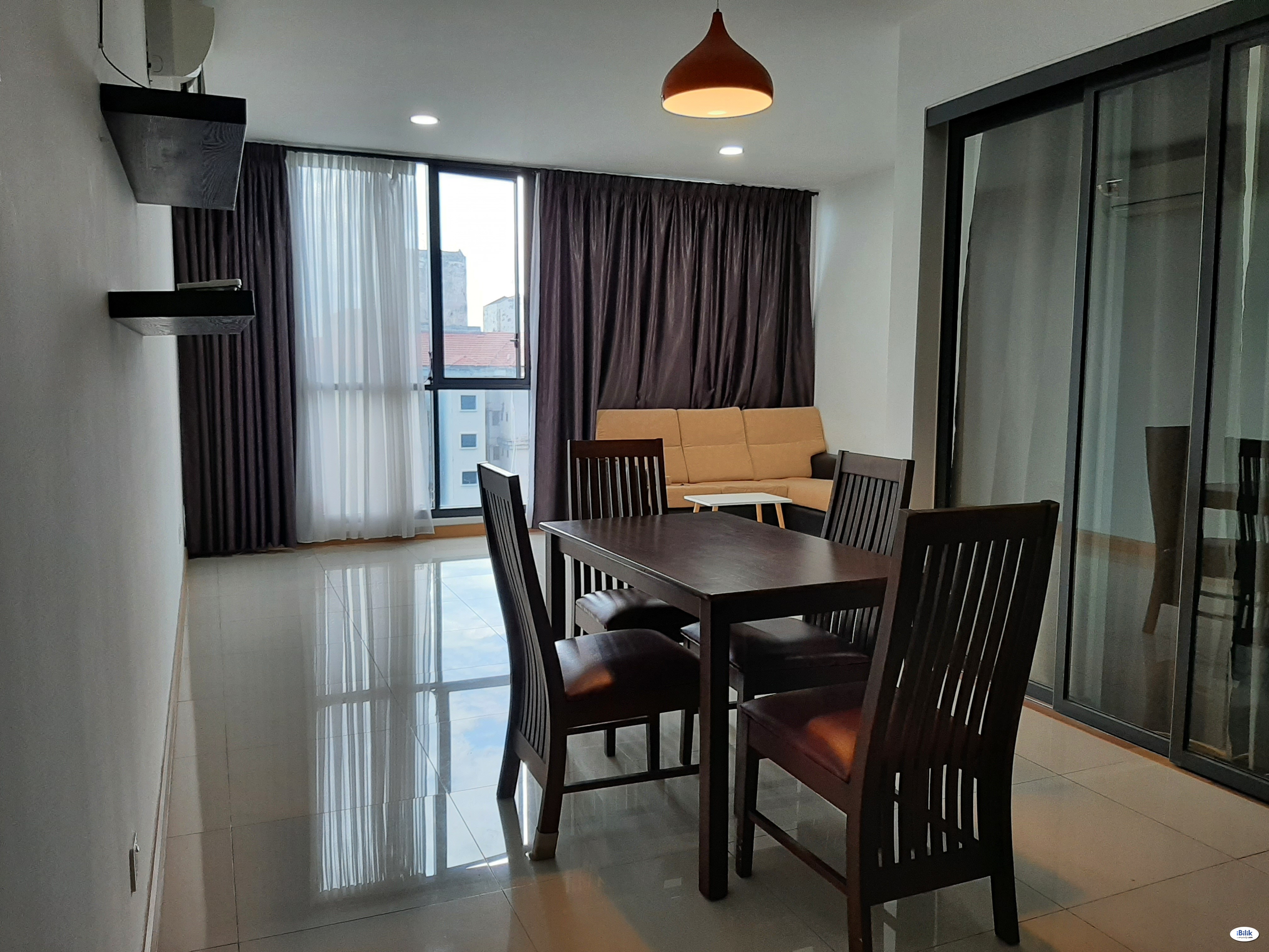 Middle Room at KL Gateway, Bangsar South - Image 2