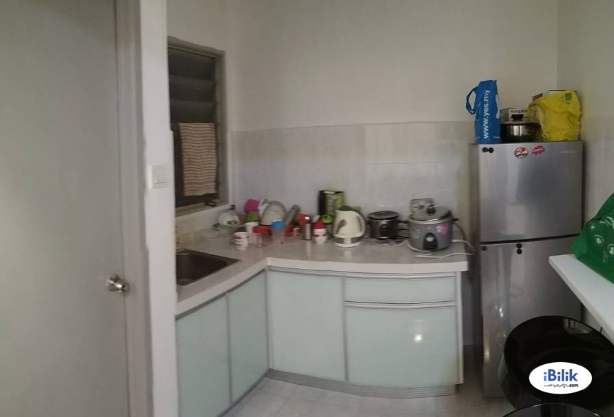 Middle Room at Jln Van Praagh, Jelutong, Penang - Image 2