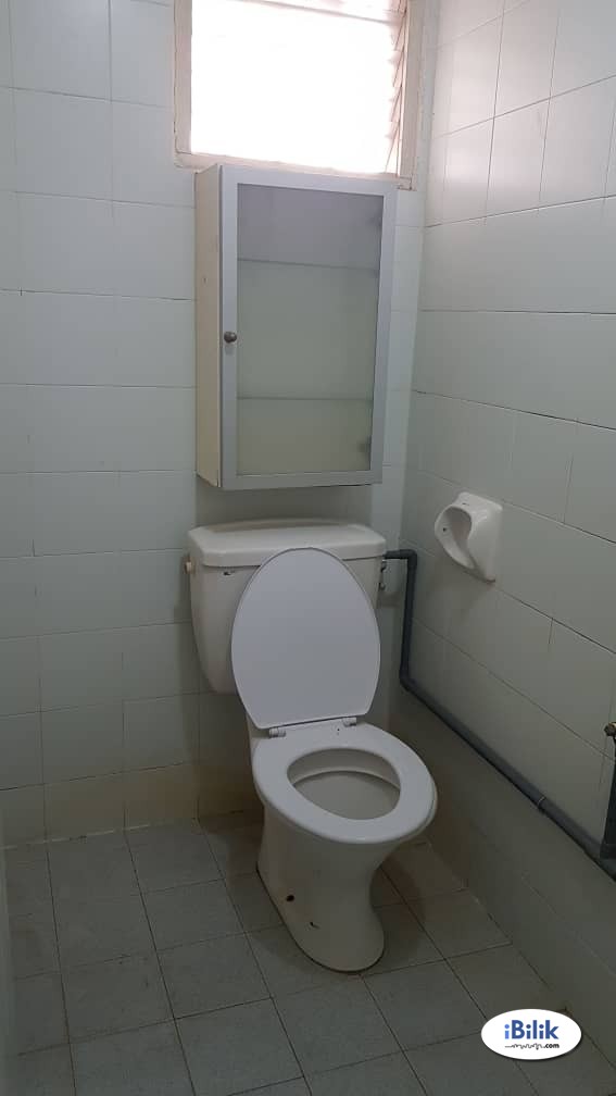 [ DEPOSIT 1 MONTH ONLY ] Middle Room @ Kota Damansara Petaling Jaya near SEGi University - Image 2