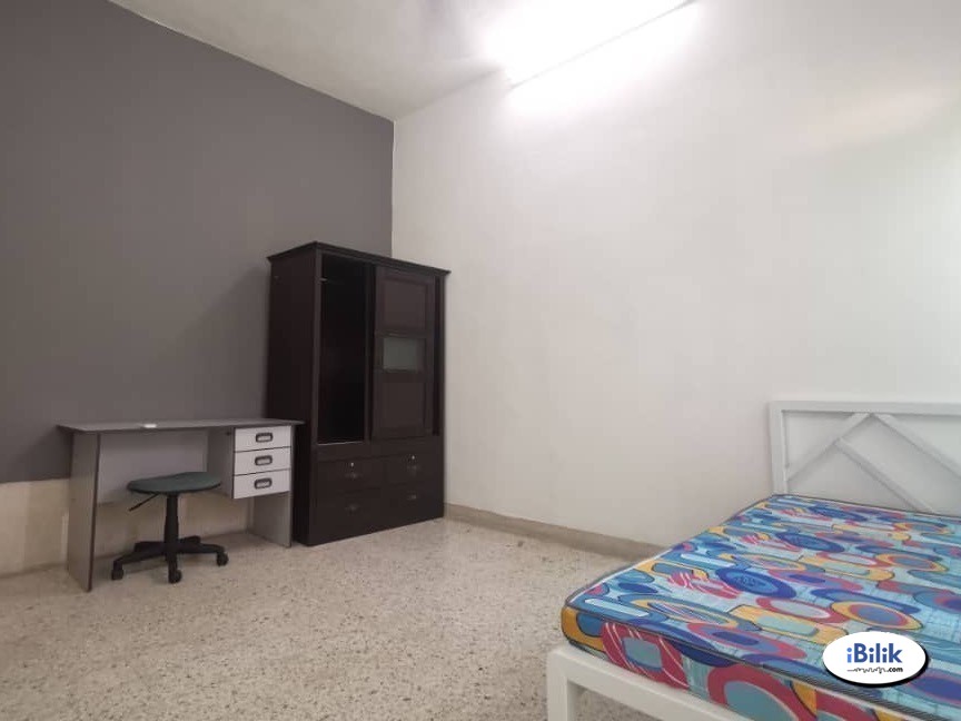 ⚡ One Month Deposit ⚡ Middle Room With WiFi in SS2,Petaling Jaya. - Image 3