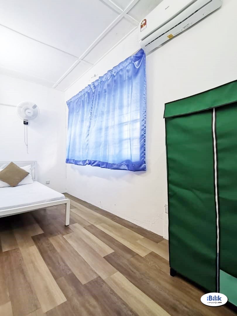 🛌 Cosy Middle Room at Section 7, Petaling Jaya with High Speed WIFI - Image 1