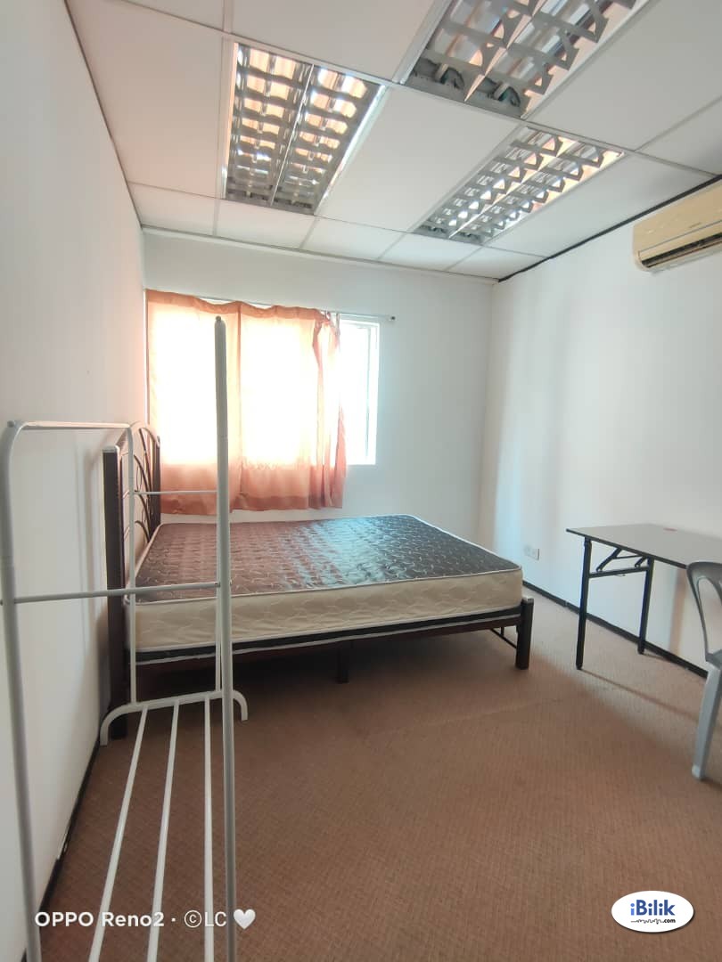 Middle Room at Dataran Sunway, Kota Damansara - Image 1